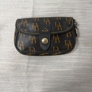 Dooney & Bourke Black and Gold Wristlet
